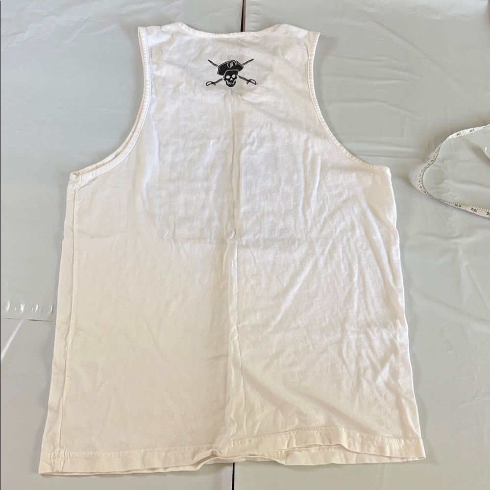 Captain Morgan “Sun’s Out, Rum’s Out” Graphic Tank Top White Sz L - Picture 6 of 7